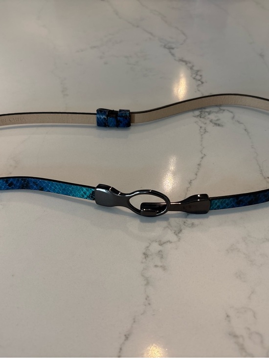 The Limited Blue Snake-Print Slim Women's Belt - Picture 2 of 6